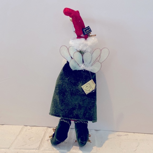 Mark Roberts Fairy of Presents-small - Picture 2 of 4